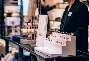 Sécurité des artisans et professions libérales quelles protections installer
