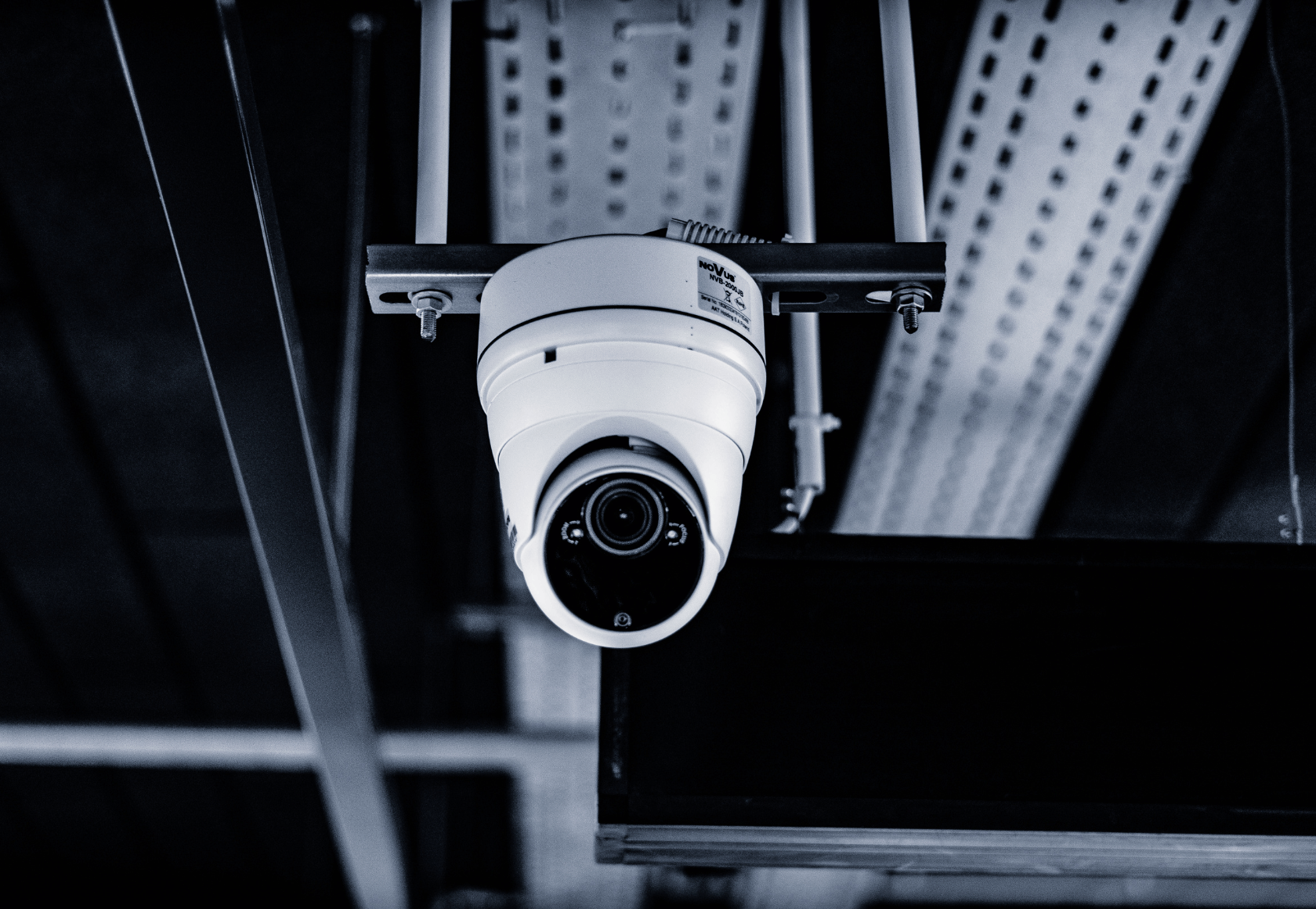 Pourquoi coupler vidéosurveillance et contrôle d'accès pour votre entreprise ?