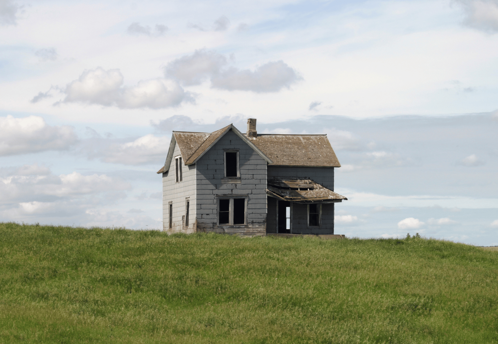 Comment sécuriser une maison isolée ou en zone rurale ?